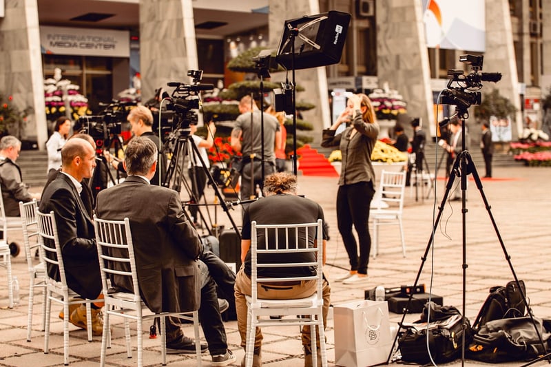Interview journalist news media